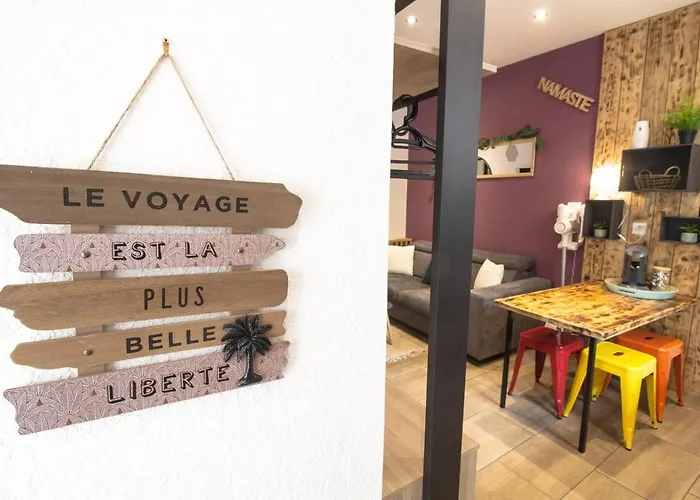 Calme En Centre Ville, 50m De La Place Carnot Carcassonne