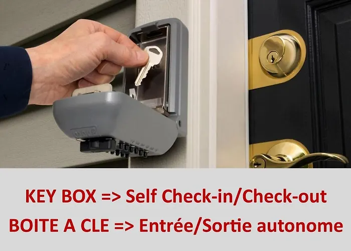 Apartment Calme En Centre Ville, 50m De La Place Carnot *